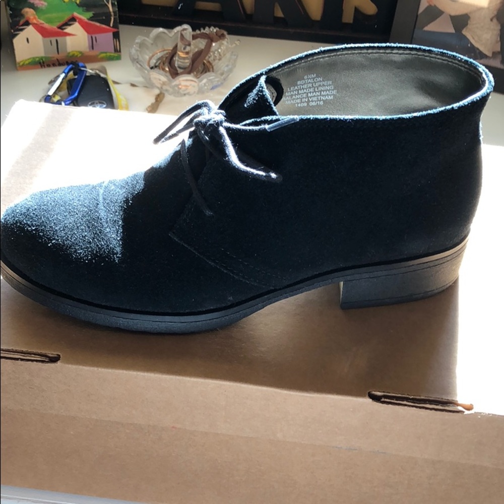 Bandolino Suede bootie